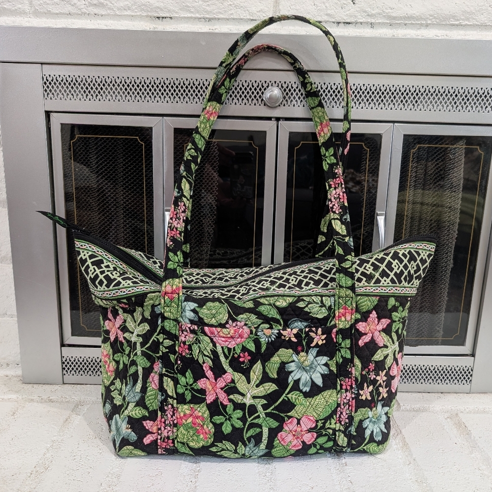 Vera Bradley MILLER TOTE IN BOTANICA